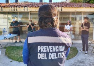 Para prevenir delitos como la extorsión, el fraude y los ciberataques, la Secretaría de Seguridad Ciudadana de San Pedro Cholula, a través de su Dirección de Prevención del Delito y Atención a Víctimas, ha impartido pláticas y talleres a más de 5,500