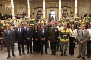 Con letras doradas en el Muro de Honor del Congreso, conmemoran el 60 aniversario del Plan DN-III-E