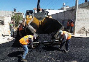 Presenta m&aacute;s del 75% de avance los trabajos de pavimentaci&oacute;n en Calle Duraznos