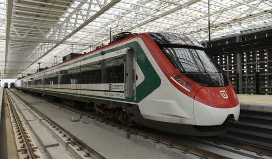 Claudia Sheinbaum autoriza el tren de pasajeros CDMX-Puebla-Veracruz: obra iniciará en 2026