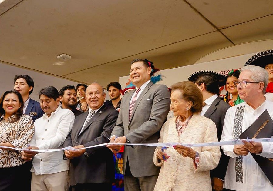 Armenta refrenda el amor a Puebla con una expo artesanal, art&iacute;stica y cultural