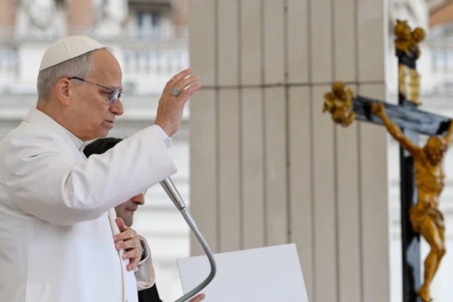 Papa Le&oacute;n XIV dialoga con Israel y Ucrania en tensiones globales actuales