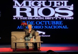 Miguel Ríos al desnudo se presenta desvergonzadamente en México