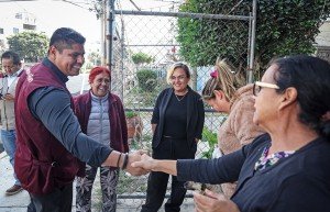 Supervisa Omar Mu&ntilde;oz avance de obra de importante acceso al municipio