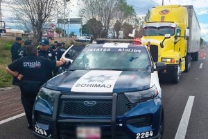 En Coronango, fuerzas de seguridad recuperan tractocami&oacute;n robado