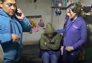 Gobierno de Texmelucan atiende a damnificados por desbordamiento de ríos en San Rafael Tlanalapan
