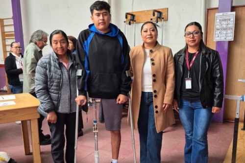 Con prótesis, SEDIF brinda movilidad y autonomía a personas con discapacidad