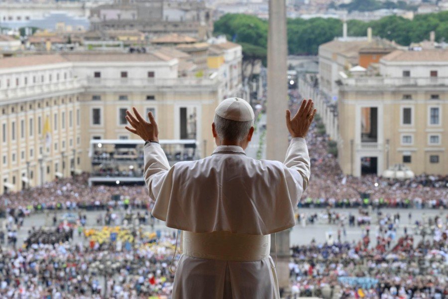 &quot;León XIV es el Papa que necesitamos para este siglo XXI&quot;: afirma teólogo jesuita en entrevista