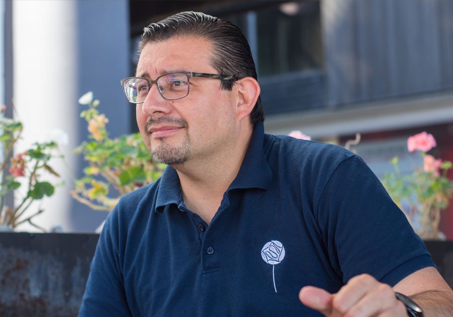 A Lalo Rivera le falta compromiso con la ciudad, advierte Alc&aacute;ntara y da un paso hacia 2024