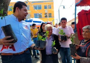 De la mano de las y los poblanos, se cuida el medio ambiente: Armenta