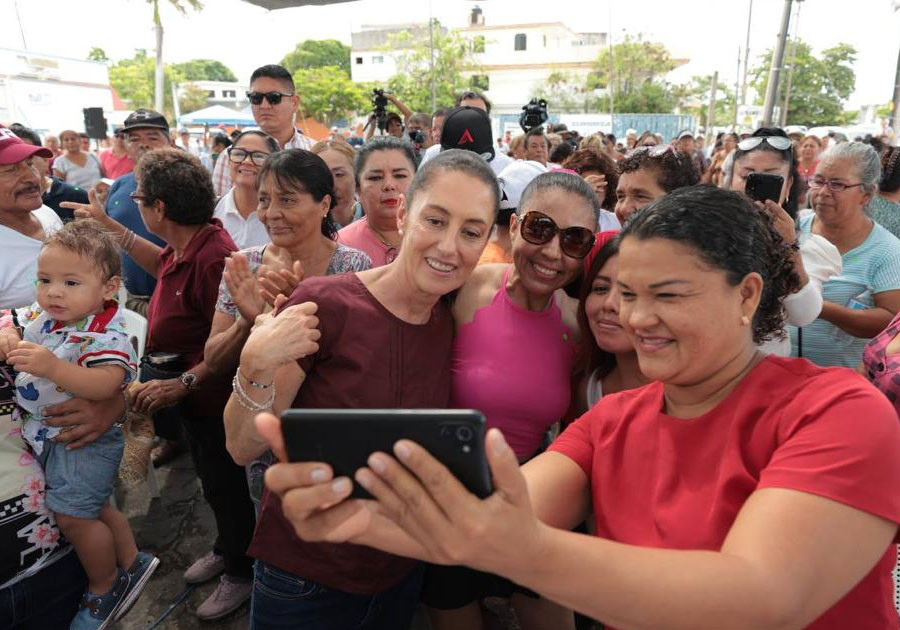 Claudia Sheinbaum recoge sentimientos de despicadoras y pescadores en Tampico