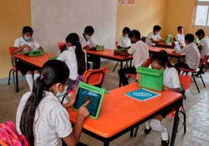 Vuelta a clase 15 días despúes de vacunación: SEP