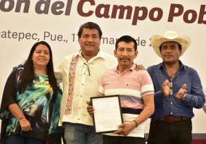 Con programas sociales, gobierno estatal recupera el campo poblano