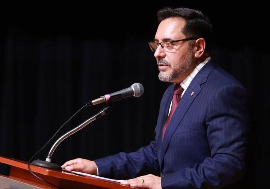 AMLO ratifica a Arturo Reyes Sandoval como director del IPN