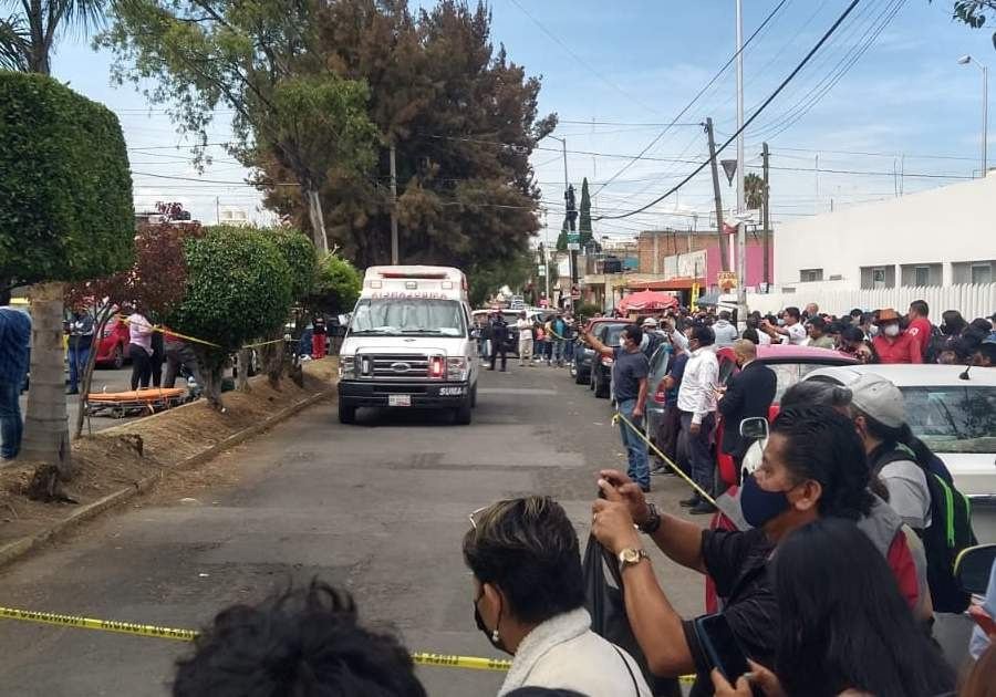 Detienen a hombre que dispar&oacute; en fila de vacunaci&oacute;n en Puebla capital