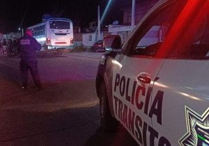 Abandonan dos cadáveres en calles de Amozoc