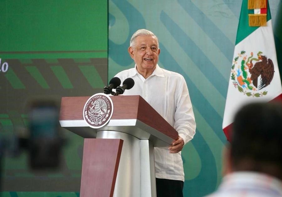 Recibirá AMLO a padres de los 43 normalistas de Ayotzinapa, pero sin intermediarios