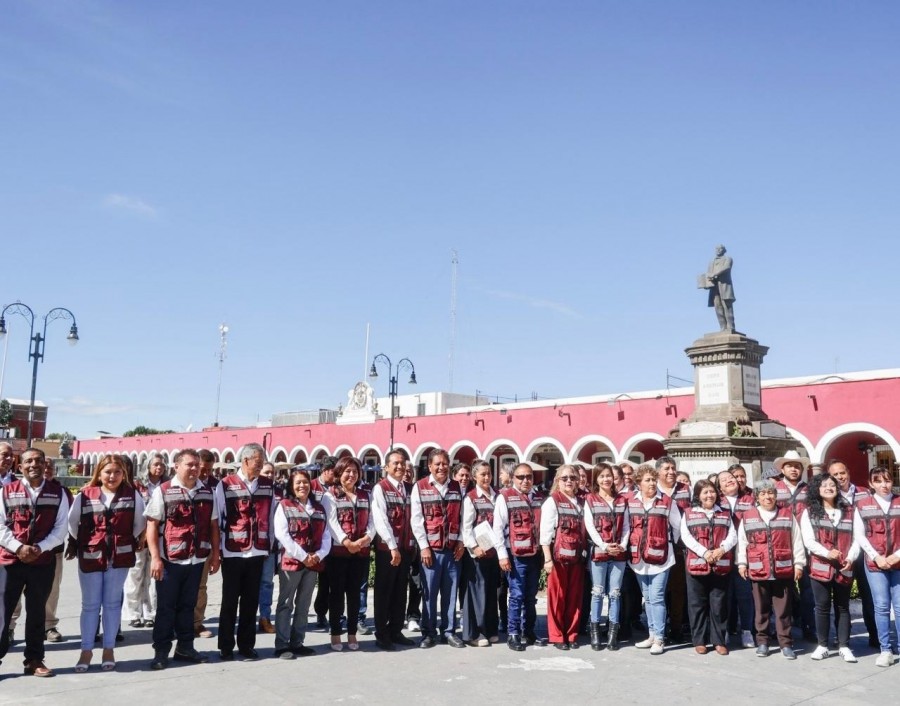 Presidentes y Secretarios seccionales de Morena piden a Tonantzin Fern&aacute;ndez inscribirse para coordinara en Cholula