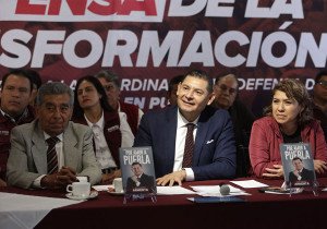 Armenta se dice tranquilo y satisfecho con su trabajo, previo a encuestas de Morena