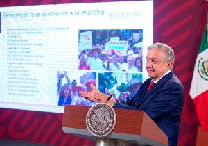 Califica AMLO manifestación del INE como un ‘striptease político’