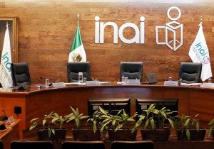 Veta AMLO a comisionados del INAI; tiene fundamento legal: Monreal