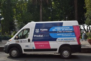 Habilitan unidad móvil para pago del predial en Puebla capital