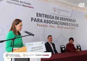 Refrenda SEDIF trabajo conjunto con asociaciones civiles