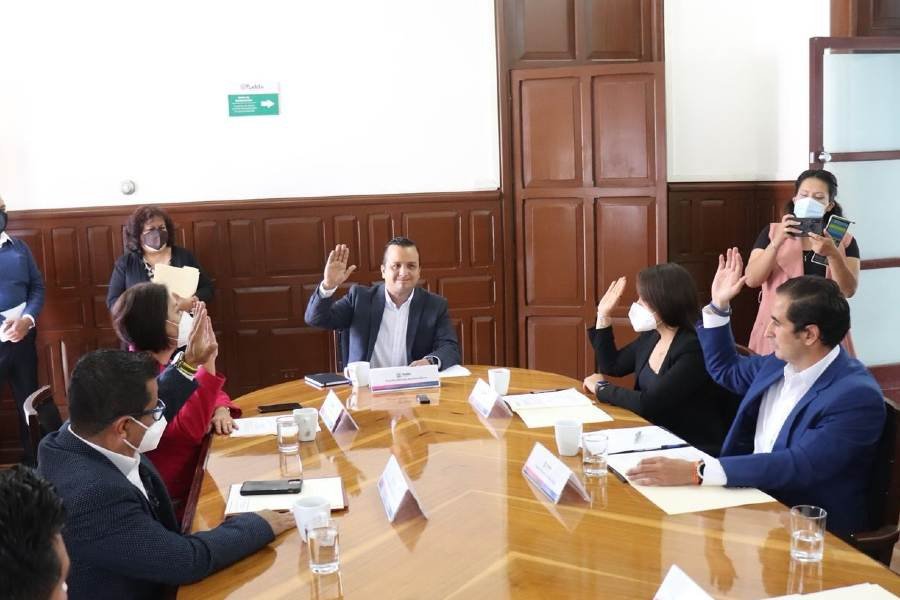 Termina Cabildo de Puebla la instalación de 18 comisiones