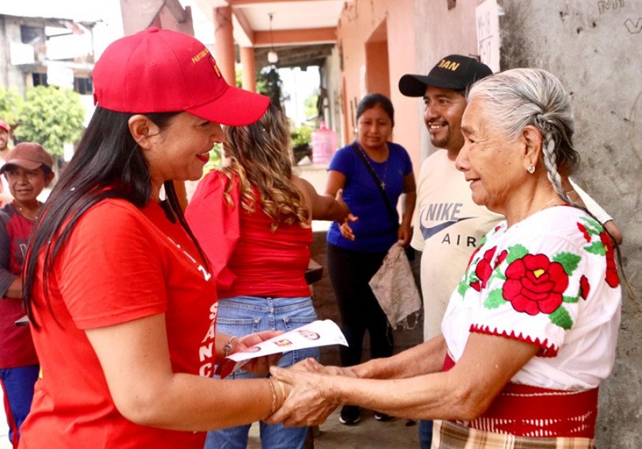 Liz Sánchez promueve la participación femenina en Jopala