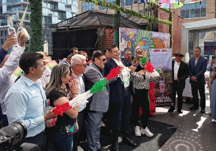 Armenta y la comunidad migrante, cercanía con proyectos