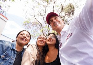 Seguridad para estudiantes y mujeres, prioridad de Pepe Chedraui