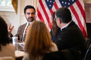 Mamdani exige salida del ICE tras ataque de agente migratorio en Nueva York