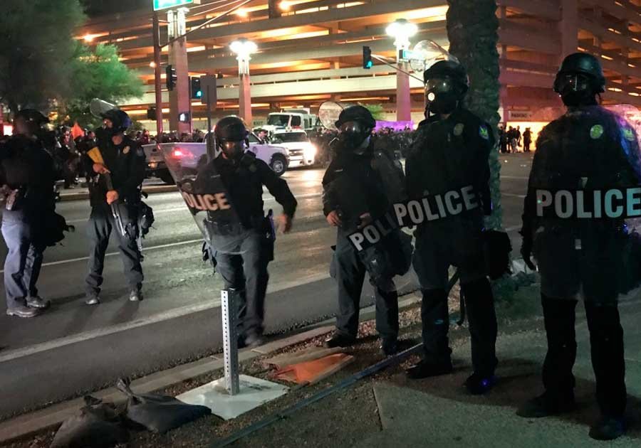 Tiroteo en centro comercial de Arizona, deja una adolescente muerta
