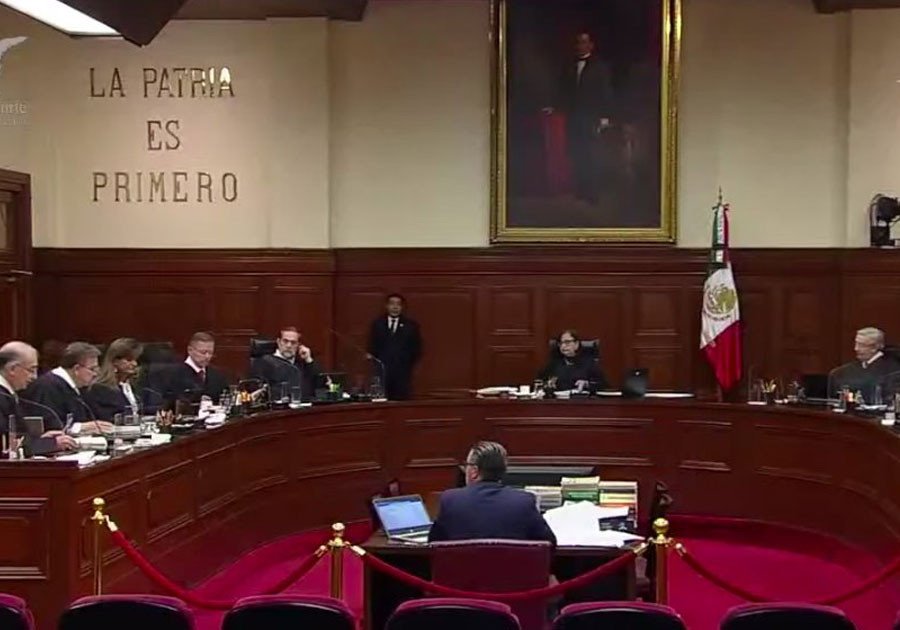 Corte da revés a AMLO, invalida primera parte de plan B