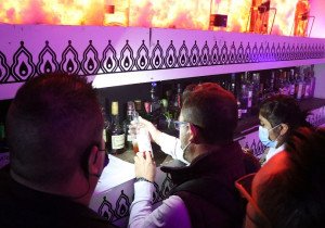 Realiza Salud operativos para evitar venta de bebidas alcohólicas a menores de edad