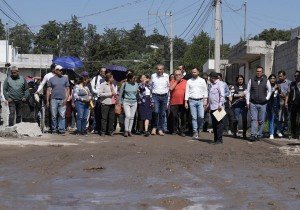 Gobierno de Chedraui inicia pavimentación de calles en Amalucan y El Salvador