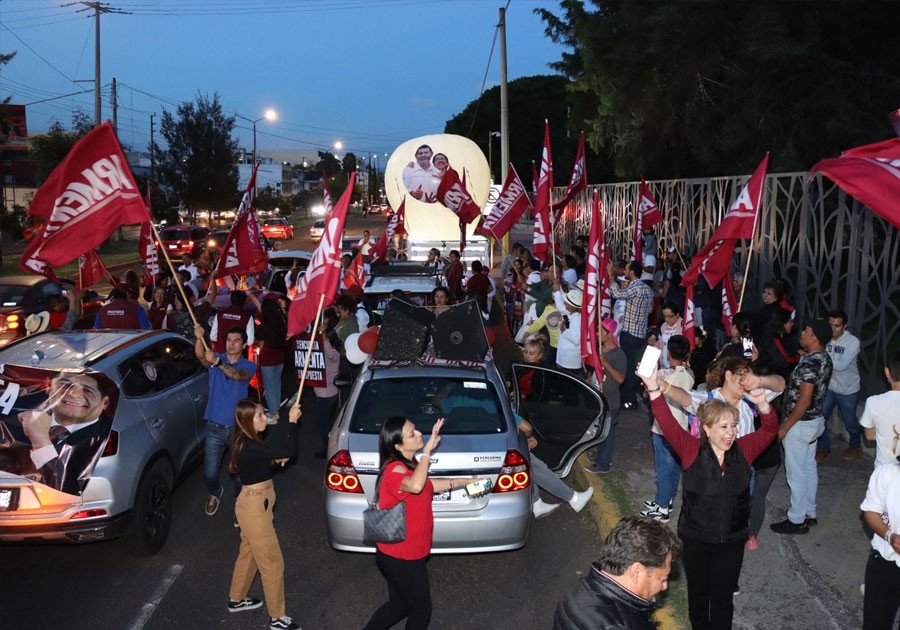 Familias poblanas arrancan Caravana por la Transformación