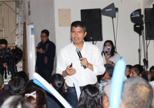 Afirma Rivera que un pol&iacute;tico debe tener trayectoria honesta