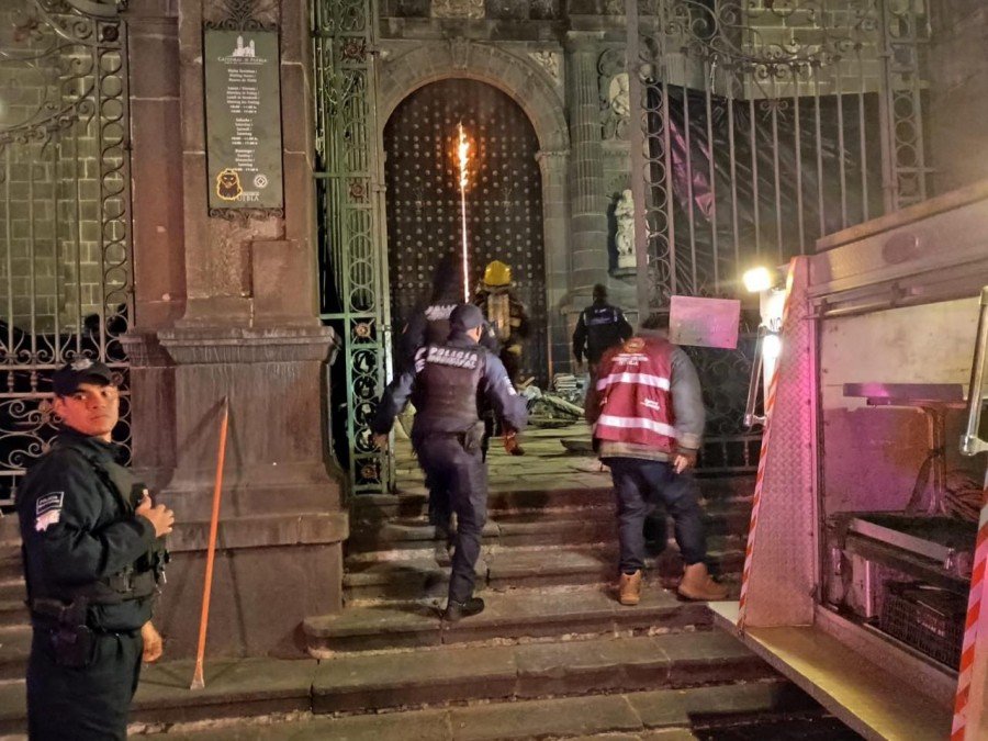 Coadyuva Gobierno de la Ciudad con inspecci&oacute;n tras el incidente en la Catedral de Puebla