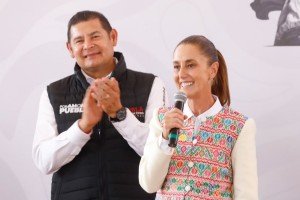 Presidenta Sheinbaum reconoce iniciativa de transici&oacute;n energ&eacute;tica de Puebla en producci&oacute;n de paneles solares