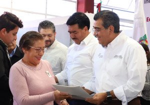 En Puebla y México, primero la gente que más lo necesita: Sergio Salomón