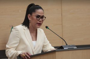 MC y la fuerza del silencio (que tanta falta le hace)