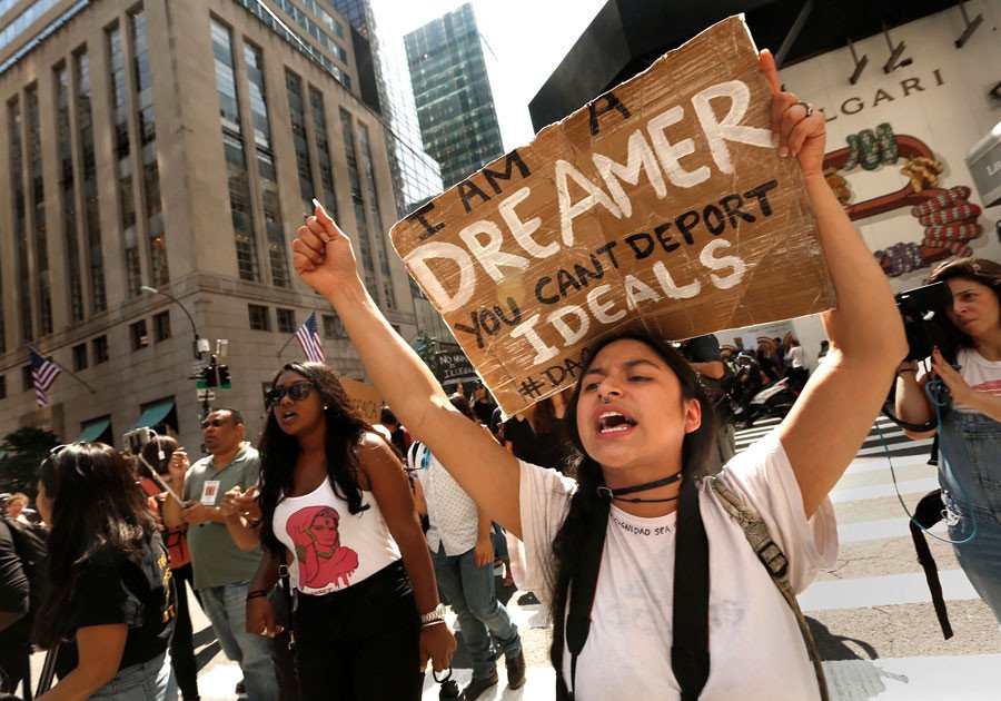 Ampliará Biden acceso al seguro médico para los dreamers