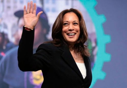 Invita Senado mexicano a Kamala Harris