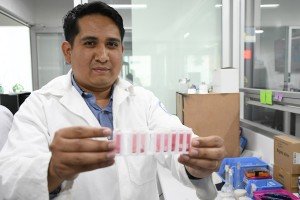 En la BUAP se desarrolla tecnología para eliminar colorantes textiles y fármacos