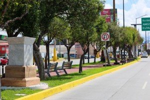 Con maquinaria propia y respaldo federal, gobierno estatal transforma vialidades en Puebla
