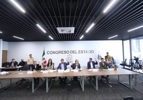 Aprueban en Comisi&oacute;n del Congreso el establecimiento de la figura de Diputado Migrante