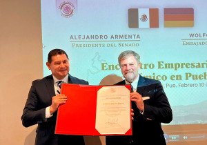 Puebla, puerta de desarrollo económico, coinciden embajador de Alemania y Alejandro Armenta