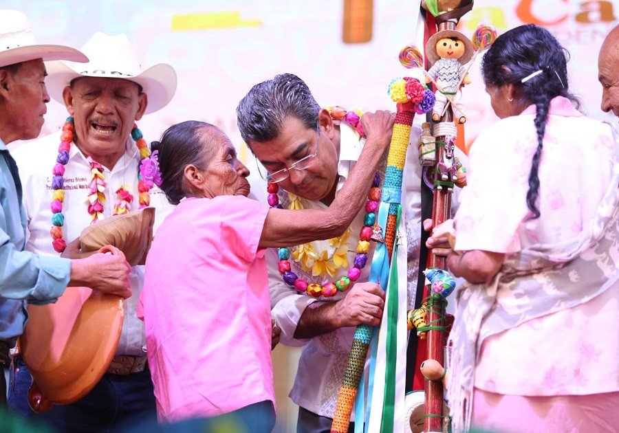 Cultura, base de la unidad y fraternidad en Puebla: Sergio Salom&oacute;n