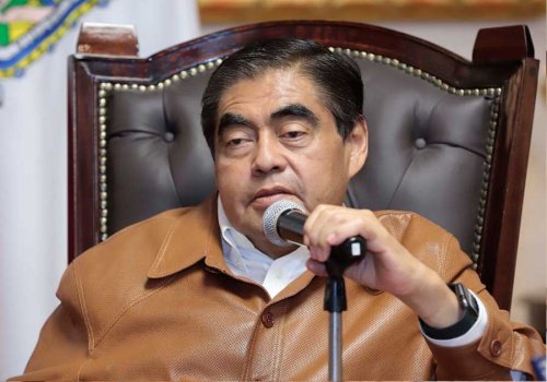 Uso de cubrebocas no es obligatorio para ingresar a lugares, reitera MBH